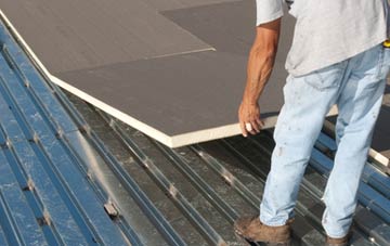 benefits of insulating Hanford flat roofing