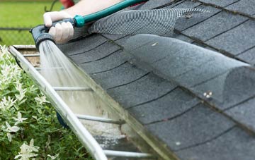 Hanford gutter cleaning costs